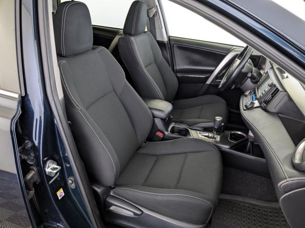 Toyota RAV4 IV (XA40) Рестайлинг с пробегом 2019 года, цена 2 435 000 рублей, 165071 км, внедорожник, Автокод Объявления
