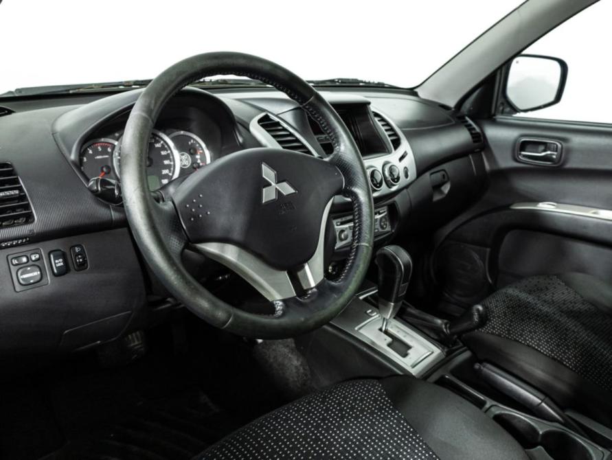 Mitsubishi L200 IV Рестайлинг Санкт-Петербург  - изображение 12