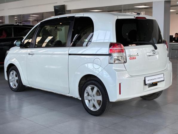 Toyota Spade с пробегом 2016 года, цена 899 000 рублей, 120371 км, минивэн, Автокод Объявления
