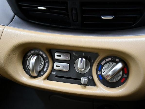 Nissan Tino с пробегом 2001 года, цена 445 000 рублей, 173682 км, компактвэн, Автокод Объявления