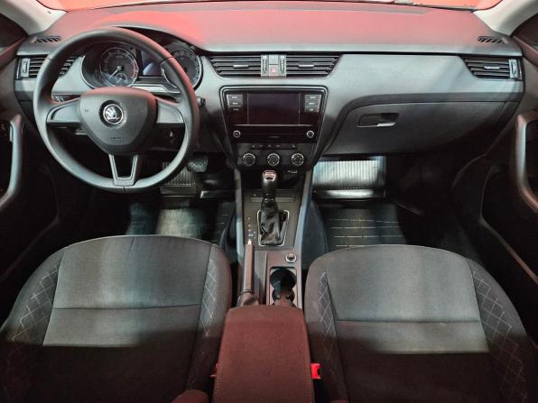 Skoda Octavia III (A7) Рестайлинг с пробегом 2019 года, цена 1 485 000 рублей, 144361 км, лифтбек, Автокод Объявления
