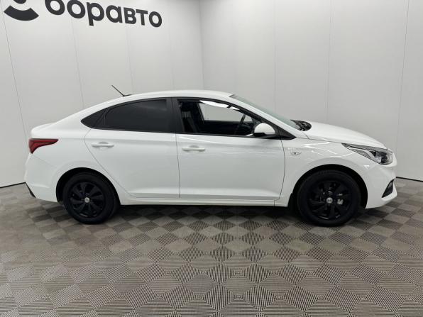 Hyundai Solaris II с пробегом 2019 года, цена 1 499 000 рублей, 122748 км, седан, Автокод Объявления