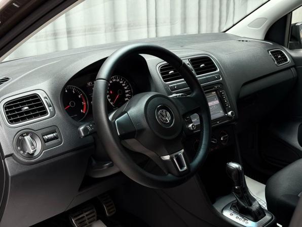Volkswagen Polo V с пробегом 2011 года, цена 699 000 рублей, 227550 км, хэтчбек, Автокод Объявления