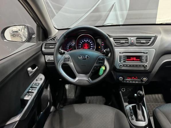 Kia Rio III Рестайлинг с пробегом 2017 года, цена 920 000 рублей, 205000 км, седан, Автокод Объявления