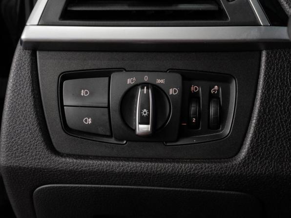 BMW 3 серии VI (F3x) Рестайлинг с пробегом 2018 года, цена 2 249 000 рублей, 176311 км, седан, Автокод Объявления