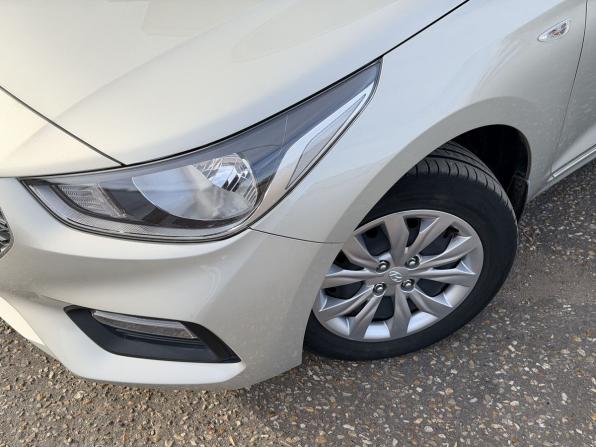 Hyundai Solaris II с пробегом 2019 года, цена 1 380 000 рублей, 62927 км, седан, Автокод Объявления