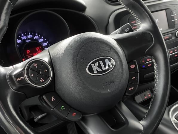 Kia Soul II Рестайлинг с пробегом 2019 года, цена 1 399 000 рублей, 190000 км, хэтчбек, Автокод Объявления