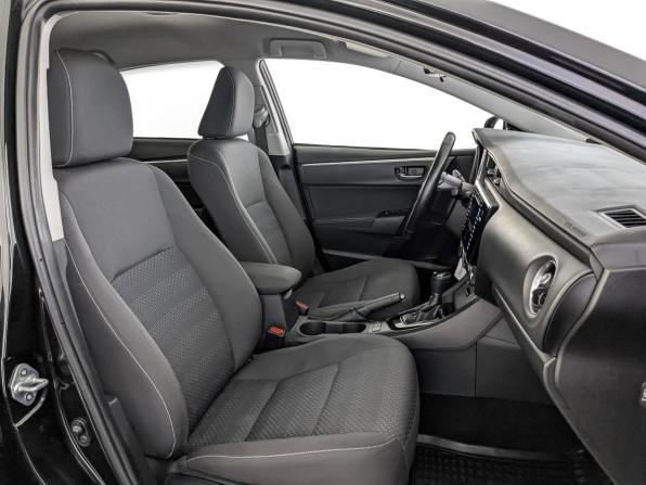 Toyota Corolla XI (E160 E170 E180) Рестайлинг 1 с пробегом 2018 года, цена 1 710 000 рублей, 160800 км, седан, Автокод Объявления