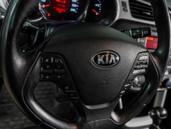Kia Ceed II с пробегом 2014 года, цена 1 349 000 рублей, 89762 км, универсал, Автокод Объявления