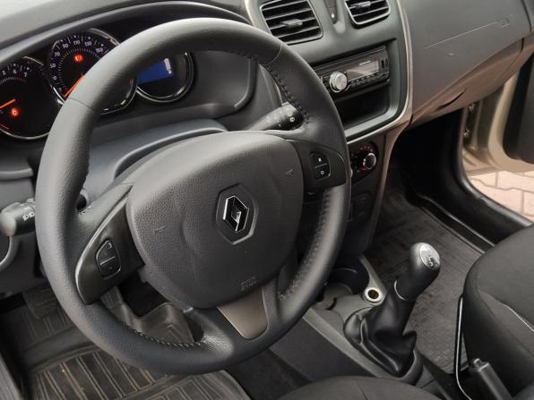 Renault Sandero II с пробегом 2015 года, цена 949 000 рублей, 56354 км, хэтчбек, Автокод Объявления