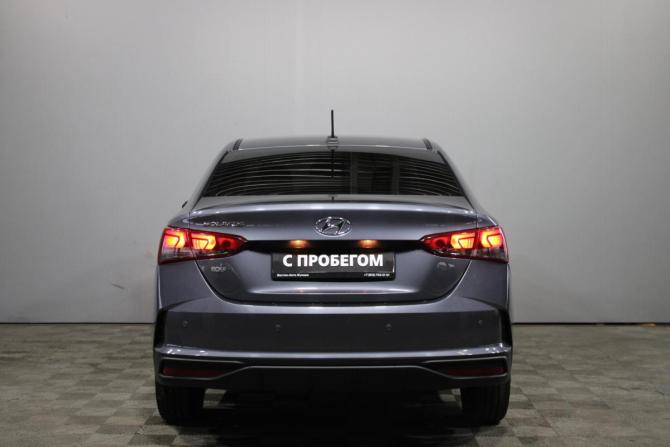 Hyundai Solaris II Рестайлинг с пробегом 2021 года, цена 1 599 000 рублей, 44503 км, седан, Автокод Объявления