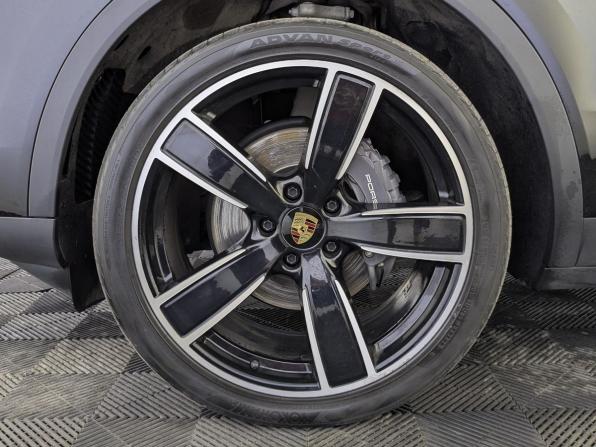 Porsche Cayenne III Рестайлинг с пробегом 2024 года, цена 12 990 000 рублей, 51790 км, внедорожник, Автокод Объявления