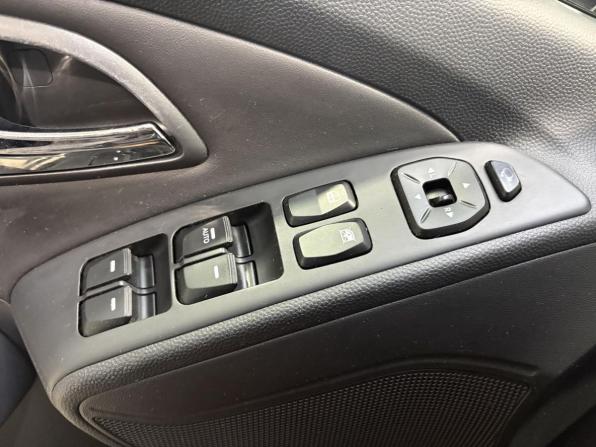 Hyundai ix35 I с пробегом 2012 года, цена 1 301 000 рублей, 112540 км, внедорожник, Автокод Объявления