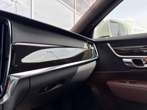 Volvo S90 II с пробегом 2017 года, цена 2 495 000 рублей, 133000 км, седан, Автокод Объявления