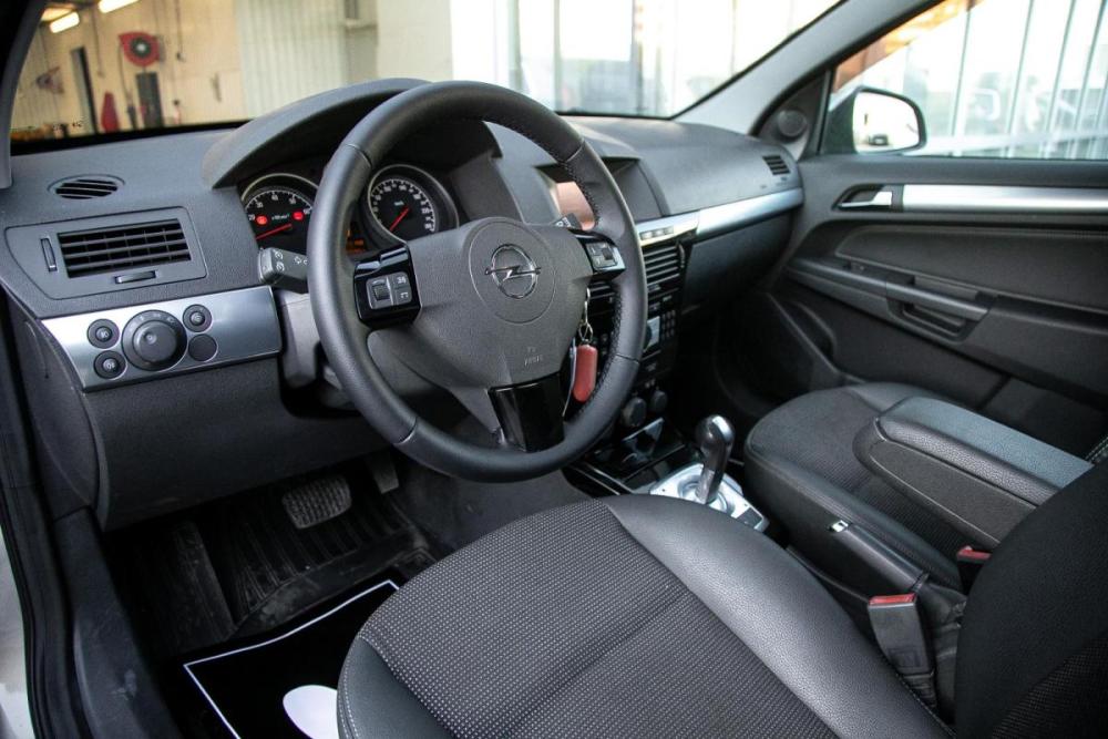 Opel Astra H Рестайлинг Иркутск  - изображение 12