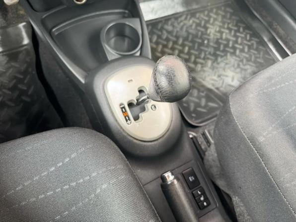 Toyota Yaris II с пробегом 2008 года, цена 571 000 рублей, 166766 км, хэтчбек, Автокод Объявления
