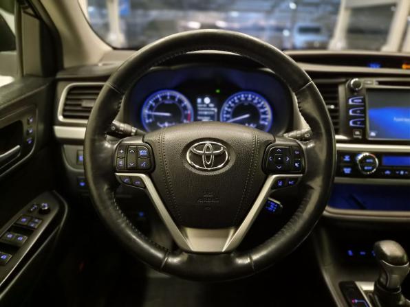 Toyota Highlander III (XU50) Рестайлинг с пробегом 2019 года, цена 3 650 000 рублей, 250000 км, внедорожник, Автокод Объявления