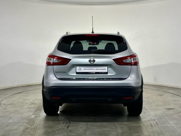 Nissan Qashqai II с пробегом 2016 года, цена 1 620 000 рублей, 158672 км, внедорожник, Автокод Объявления