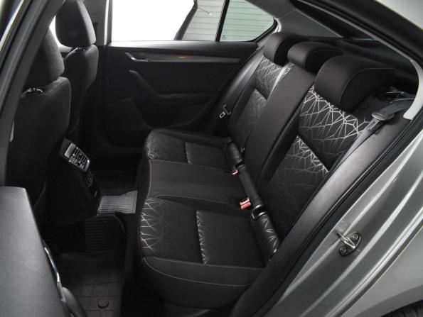 Skoda Octavia III (A7) Рестайлинг с пробегом 2020 года, цена 2 299 000 рублей, 22487 км, лифтбек, Автокод Объявления