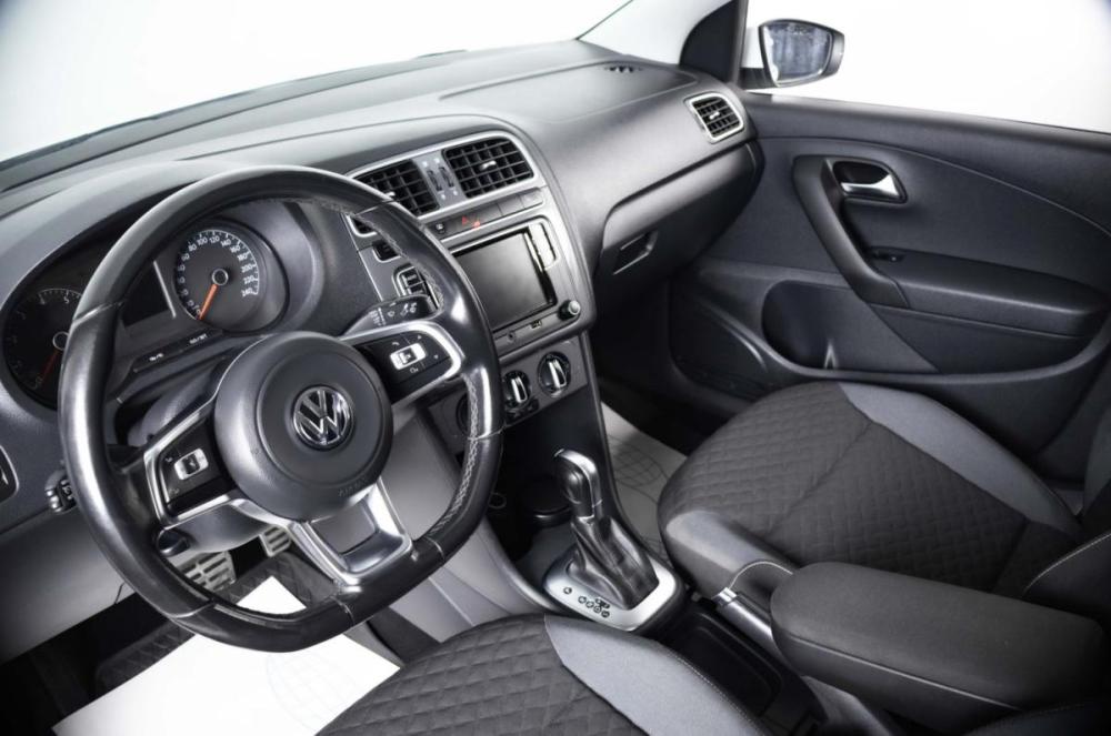 Volkswagen Polo V Рестайлинг Пермь  - изображение 8