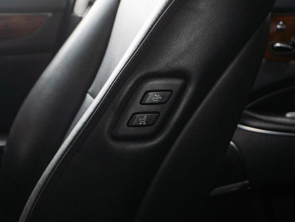 Hyundai Equus II Рестайлинг с пробегом 2013 года, цена 1 719 000 рублей, 205636 км, седан, Автокод Объявления