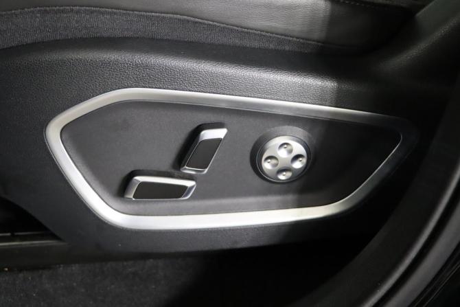 Geely Tugella I с пробегом 2022 года, цена 2 729 990 рублей, 81998 км, внедорожник, Автокод Объявления