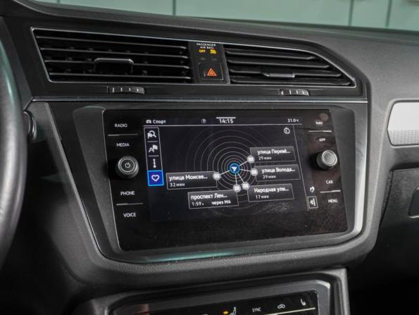 Volkswagen Tiguan II Рестайлинг с пробегом 2021 года, цена 2 349 000 рублей, 120593 км, внедорожник, Автокод Объявления