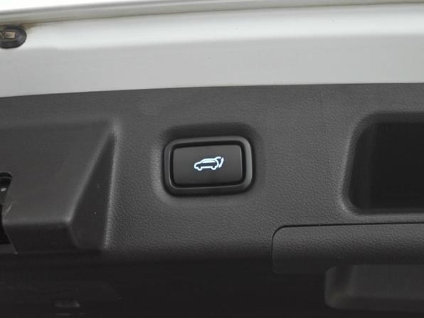 Hyundai Santa Fe IV Рестайлинг с пробегом 2021 года, цена 3 900 000 рублей, 101662 км, внедорожник, Автокод Объявления