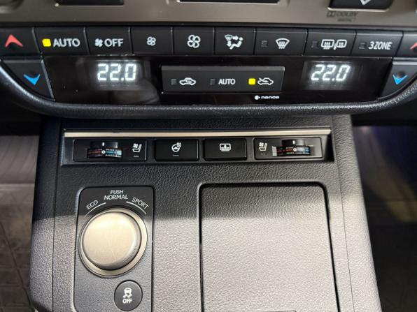 Lexus ES VI с пробегом 2013 года, цена 2 130 000 рублей, 211300 км, седан, Автокод Объявления