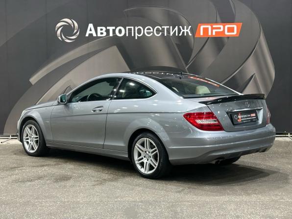 Mercedes-Benz C-Класс III (W204) Рестайлинг с пробегом 2011 года, цена 1 095 000 рублей, 279247 км, купе, Автокод Объявления