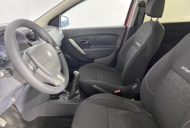 Renault Sandero II с пробегом 2015 года, цена 700 000 рублей, 198404 км, хэтчбек, Автокод Объявления