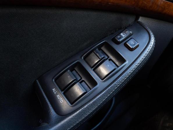 Toyota Avensis II Рестайлинг с пробегом 2006 года, цена 599 900 рублей, 411739 км, седан, Автокод Объявления