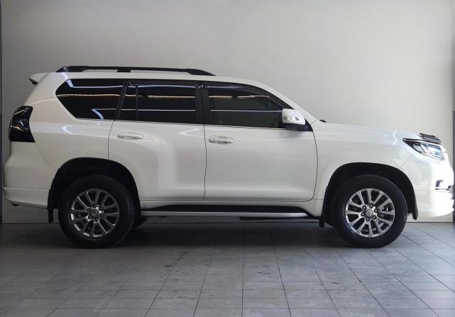 Toyota Land Cruiser Prado 150 Series Рестайлинг 2 с пробегом 2019 года, цена 5 255 000 рублей, 120799 км, внедорожник, Автокод Объявления
