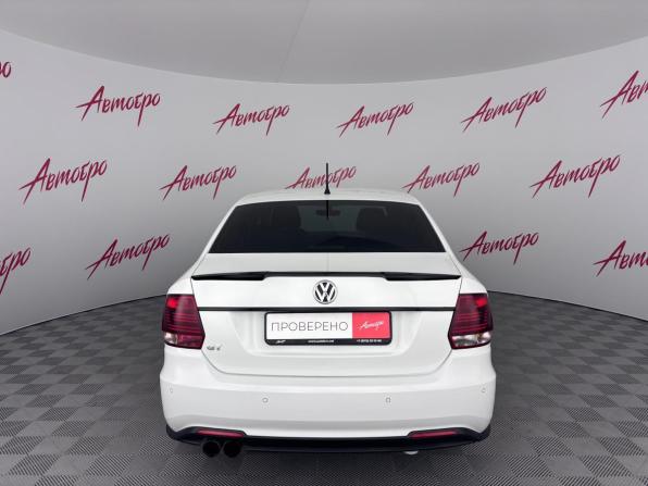 Volkswagen Polo V Рестайлинг с пробегом 2016 года, цена 1 265 000 рублей, 126868 км, седан, Автокод Объявления