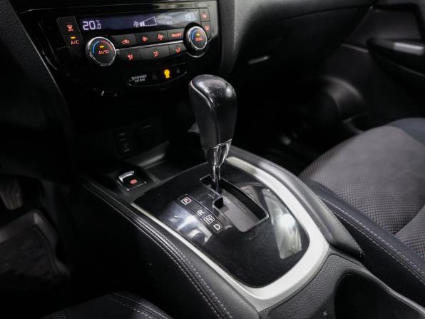 Nissan Qashqai II с пробегом 2015 года, цена 1 312 000 рублей, 142000 км, внедорожник, Автокод Объявления