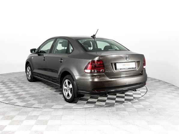 Volkswagen Polo V Рестайлинг с пробегом 2018 года, цена 1 147 500 рублей, 107552 км, седан, Автокод Объявления
