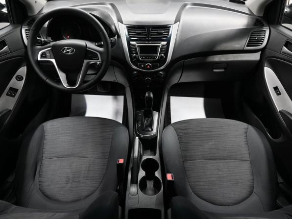 Hyundai Solaris I с пробегом 2014 года, цена 825 000 рублей, 165069 км, седан, Автокод Объявления
