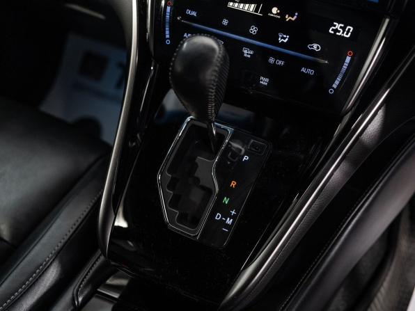 Toyota Harrier III (XU60) Рестайлинг с пробегом 2020 года, цена 3 000 500 рублей, 51116 км, внедорожник, Автокод Объявления