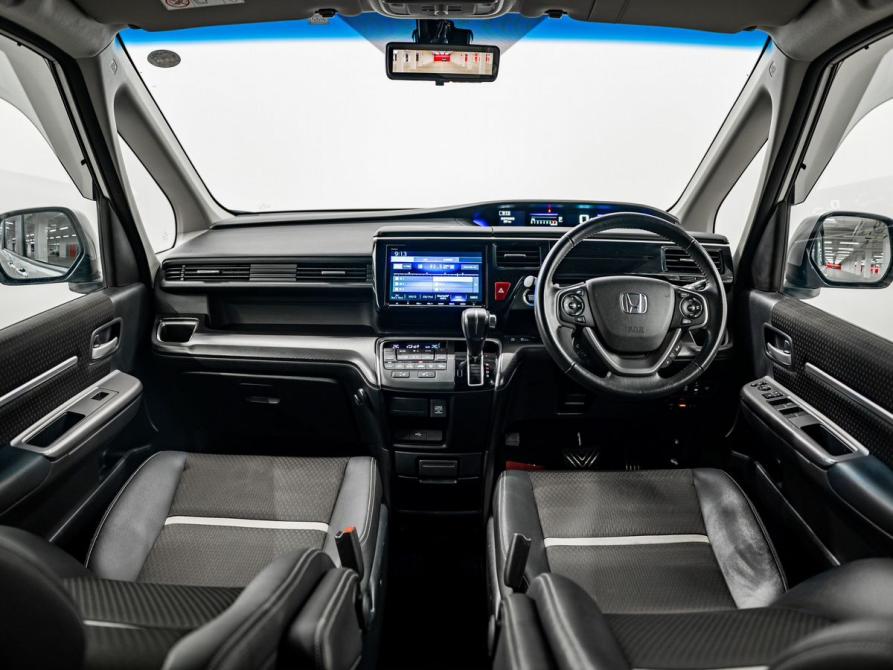Honda Stepwgn V Рестайлинг Красноярск  - изображение 10