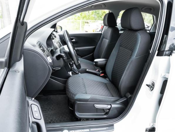 Volkswagen Polo V Рестайлинг с пробегом 2020 года, цена 1 620 000 рублей, 64896 км, седан, Автокод Объявления