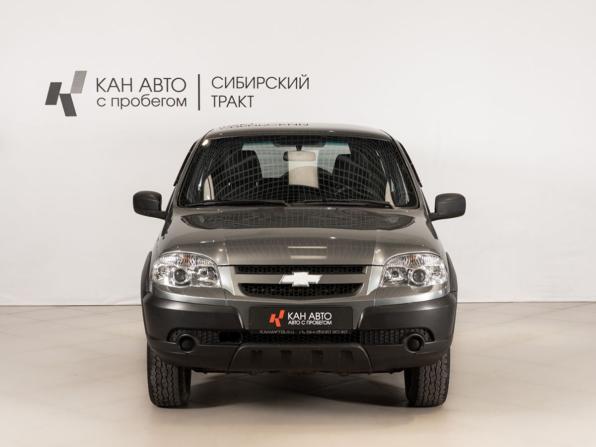 Chevrolet Niva I Рестайлинг с пробегом 2017 года, цена 689 900 рублей, 122500 км, внедорожник, Автокод Объявления
