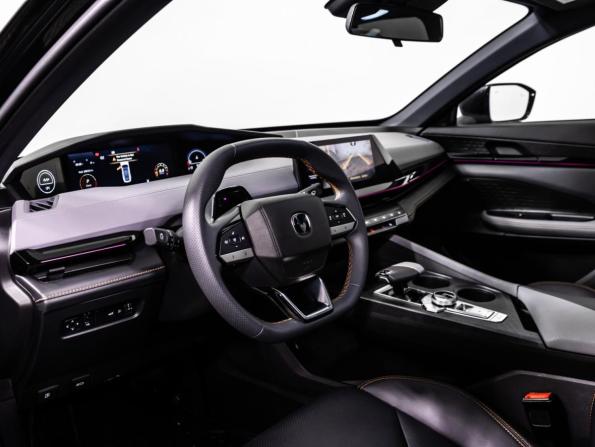 Changan UNI-V I с пробегом 2023 года, цена 2 099 000 рублей, 30000 км, лифтбек, Автокод Объявления