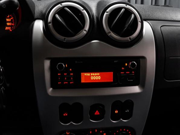 Renault Sandero I с пробегом 2013 года, цена 769 000 рублей, 59953 км, хэтчбек, Автокод Объявления