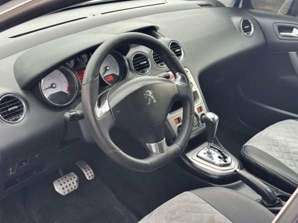 Peugeot 408 I с пробегом 2014 года, цена 590 000 рублей, 196588 км, седан, Автокод Объявления