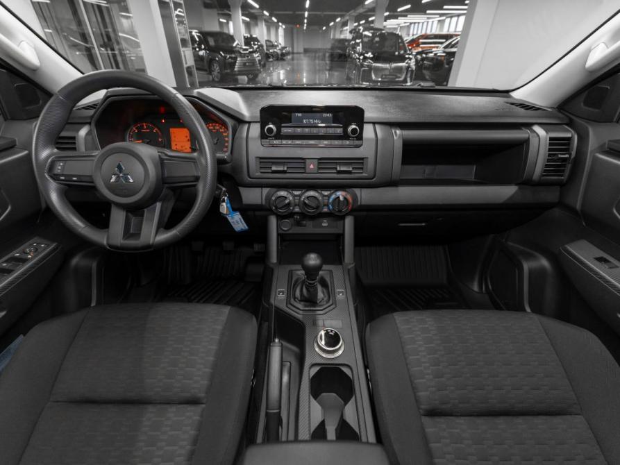 Mitsubishi L200 VI Москва  - изображение 8
