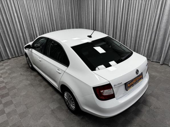 Skoda Rapid I Рестайлинг с пробегом 2018 года, цена 1 390 000 рублей, 134581 км, лифтбек, Автокод Объявления