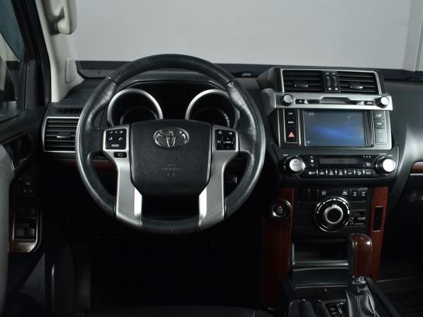 Toyota Land Cruiser Prado 150 Series Рестайлинг 1 с пробегом 2016 года, цена 4 299 999 рублей, 204597 км, внедорожник, Автокод Объявления