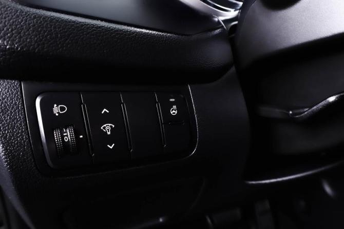Kia Ceed II Рестайлинг с пробегом 2018 года, цена 1 569 000 рублей, 106393 км, универсал, Автокод Объявления