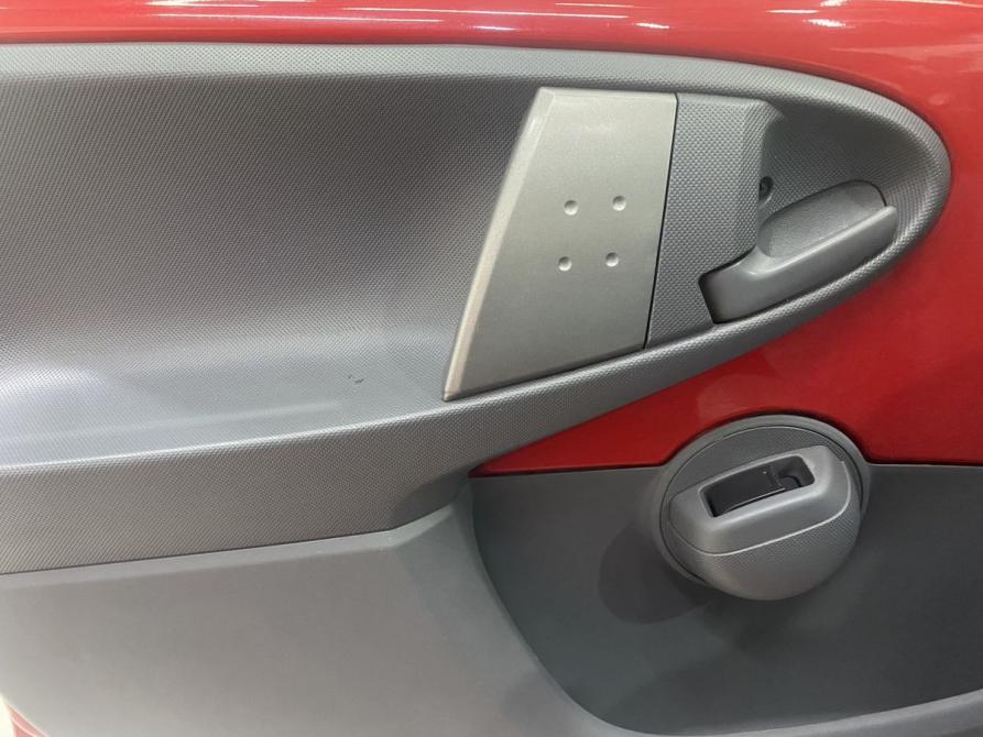 Peugeot 107 I Рестайлинг Воронеж  - изображение 14
