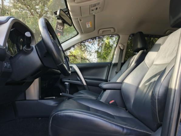 Toyota RAV4 IV (XA40) Рестайлинг с пробегом 2017 года, цена 1 999 000 рублей, 242437 км, внедорожник, Автокод Объявления